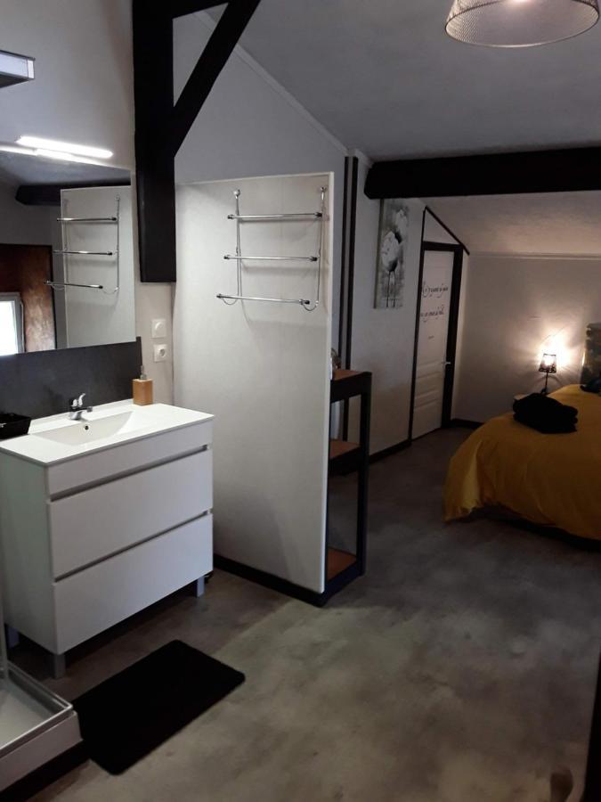 La chambre d'à côté Doulezon Exterior foto